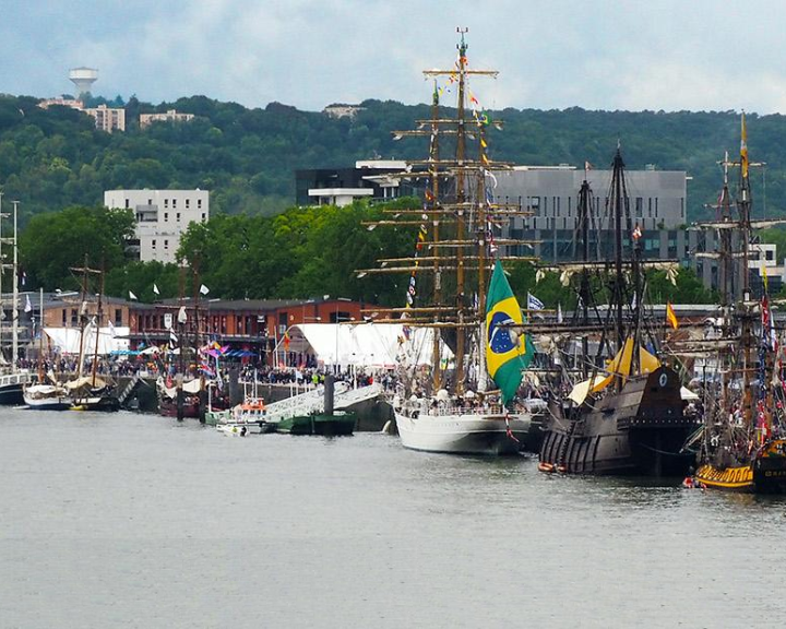 Un « Port Center éphémère » lors de l’Armada 2023 à Rouen