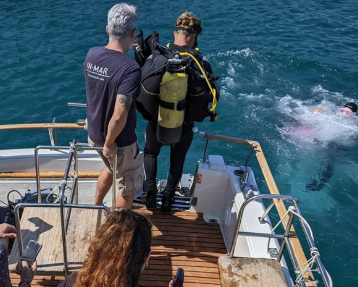 Un coral artificial para estudiar la biodiversidad en el puerto de Tarifa