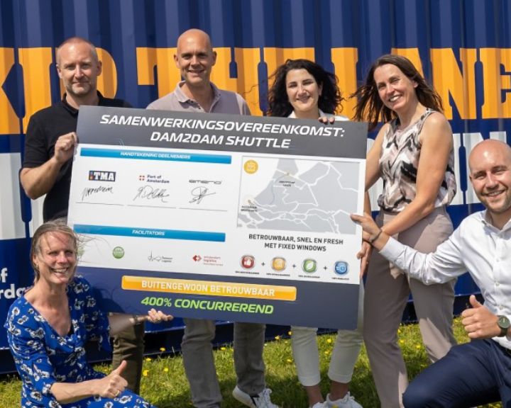 New shuttle train between Amsterdam and Rotterdam